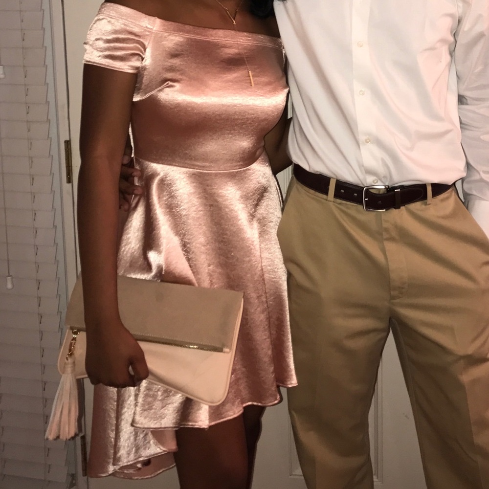 Dress - Picture 2 of 3